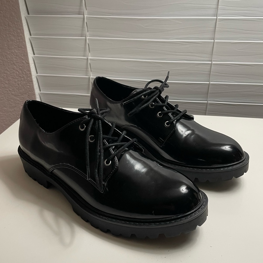 New Arizona shoes, size 10 or Eu 41